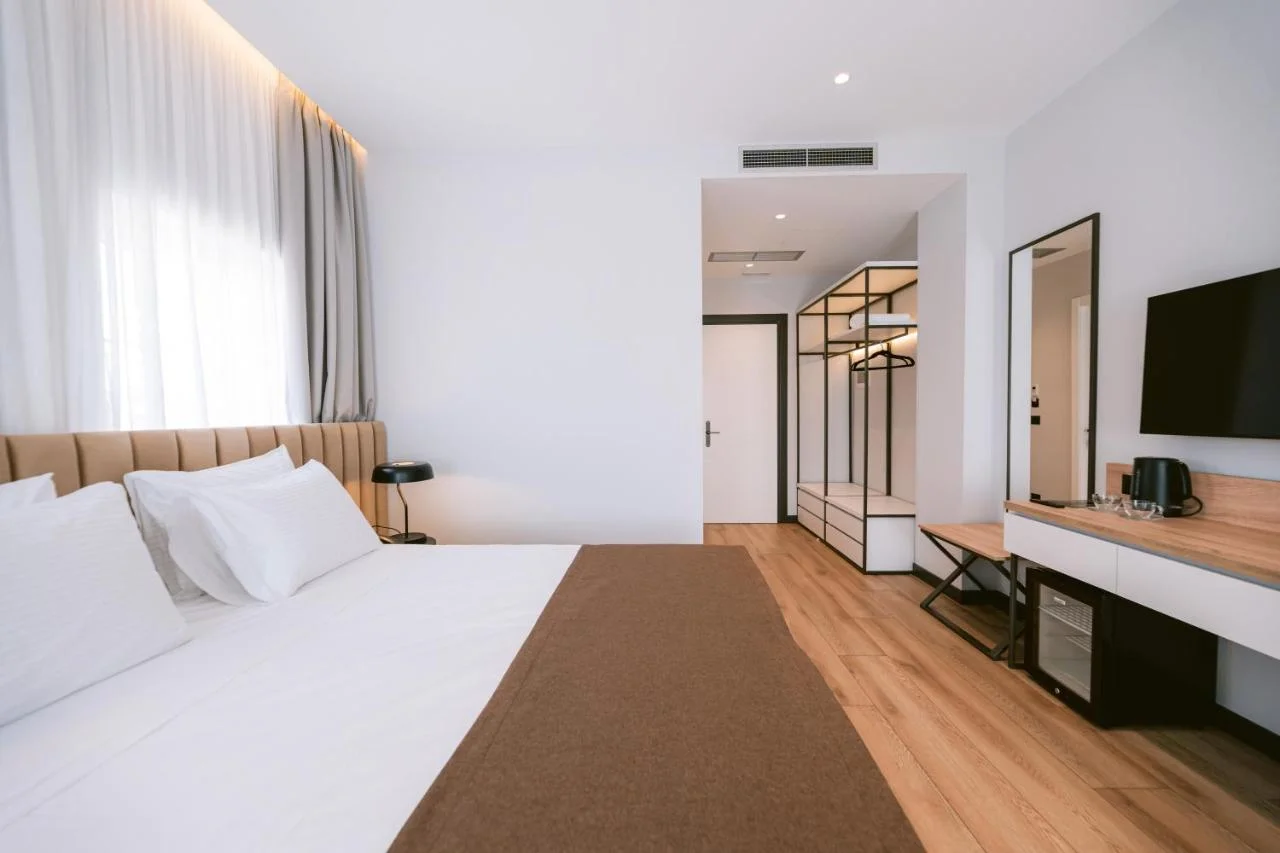 Tribute Hotel - 3