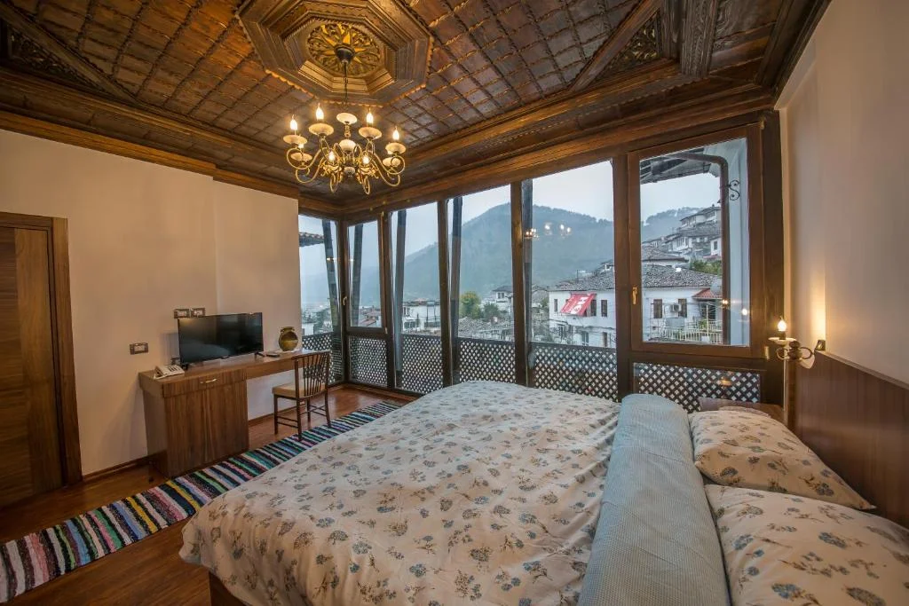 Onufri Hotel - 2