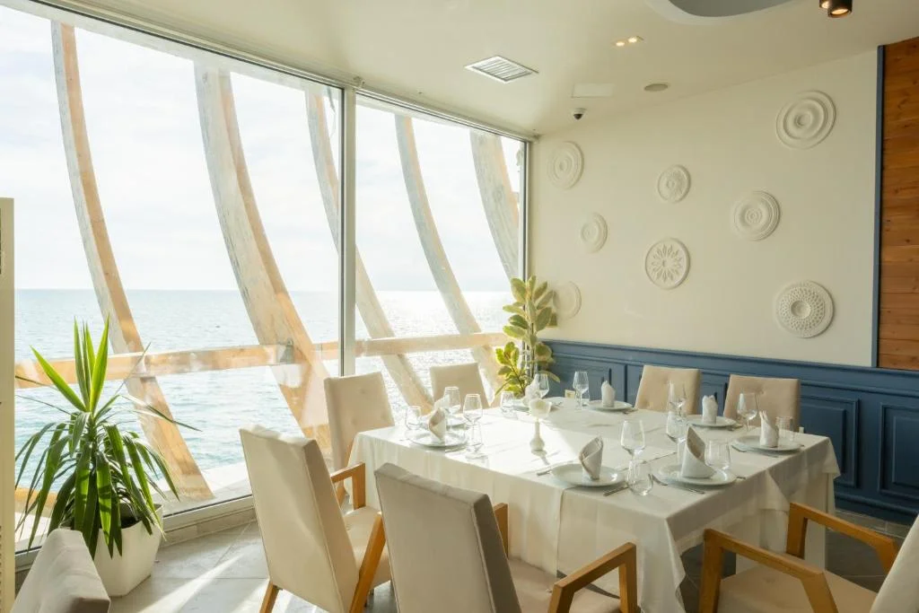 Ventus Harbor Hotel - 4