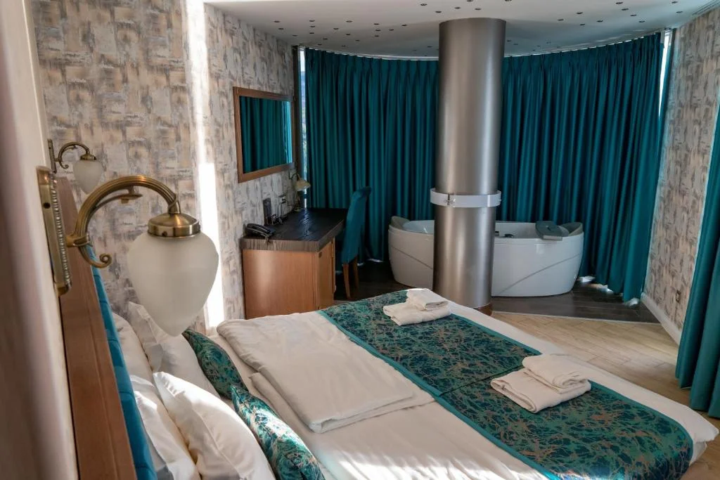 City Palace Hotel - 3