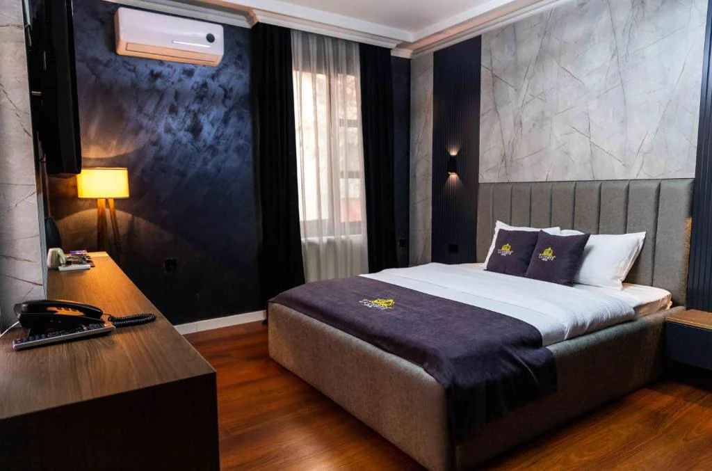 Hotel LaCorte - 2
